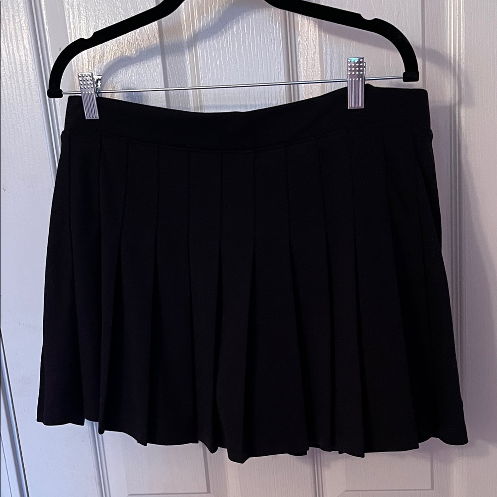 Classic Pleated Black Women's Skort